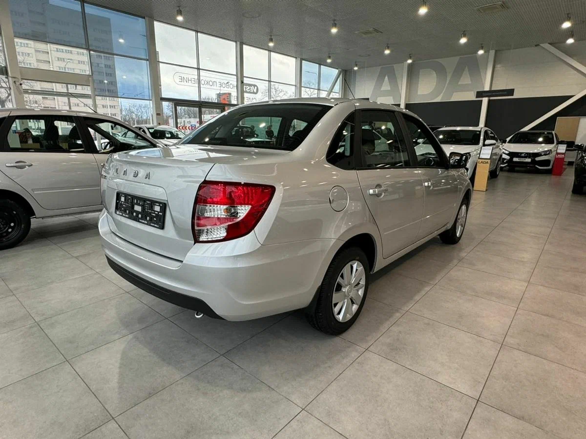 Lada Granta Седан в Волгоград - фото №4